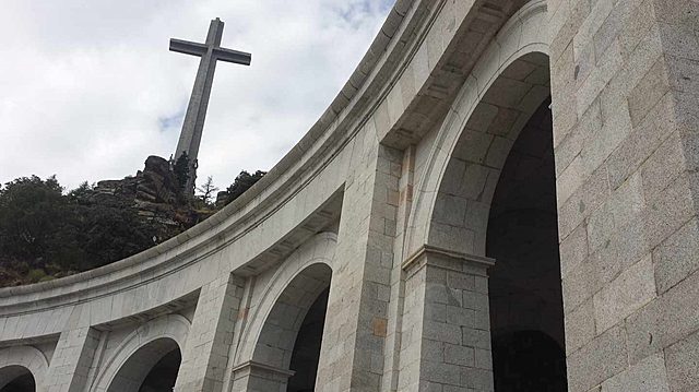 El Gobierno aprueba la exhumación de Franco el 10 de junio y su traslado al cementerio de El Pardo