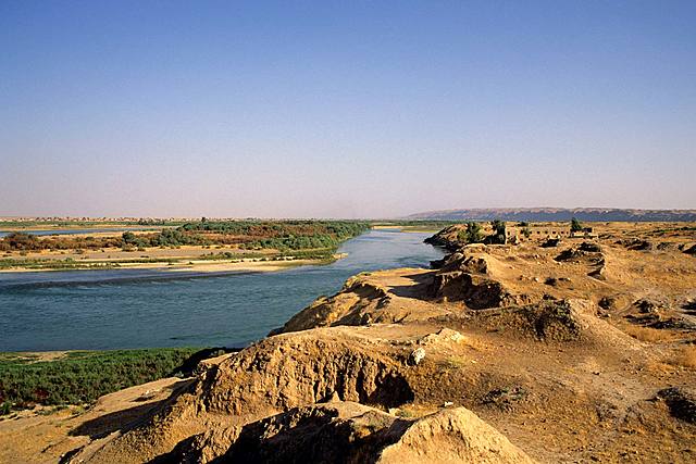 Sewage into the Tigris River