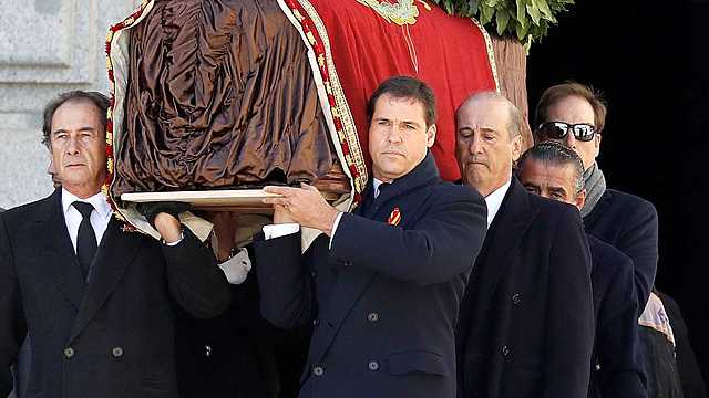Culminación de la exhumación de Francisco Franco