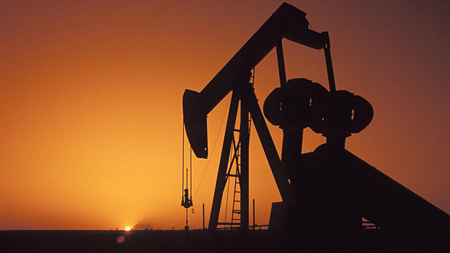 Desplome del precio del petróleo.