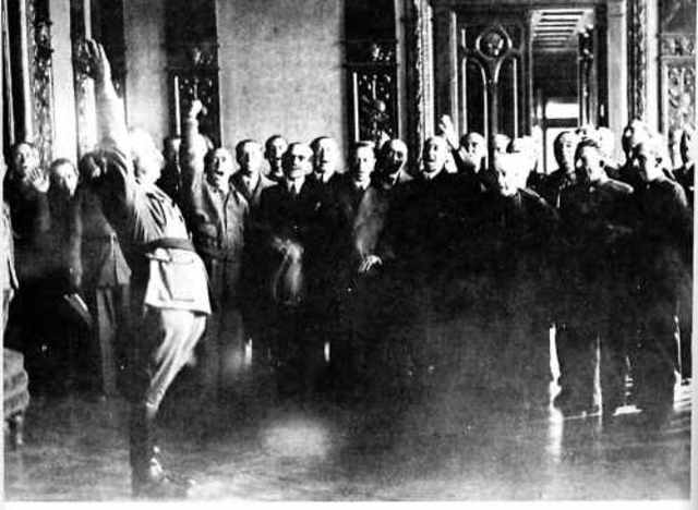 Franco, nuevo Jefe de Estado