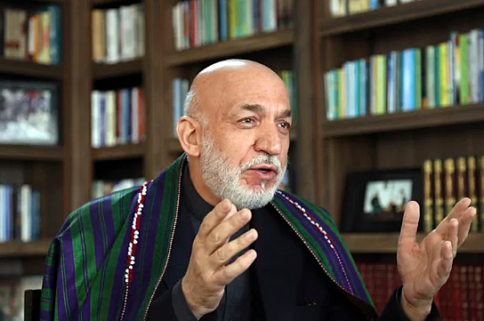 Hamid Karzai made leader of Afghanistan