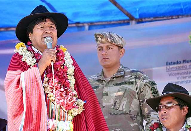 Evo amenaza con cercar ciudades que están en paro y descarta negociación política para salir de la crisis