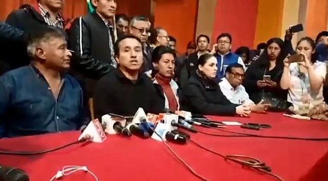 Comités cívicos del país apuntan a anular las elecciones y pide la renuncia de Morales y Linera