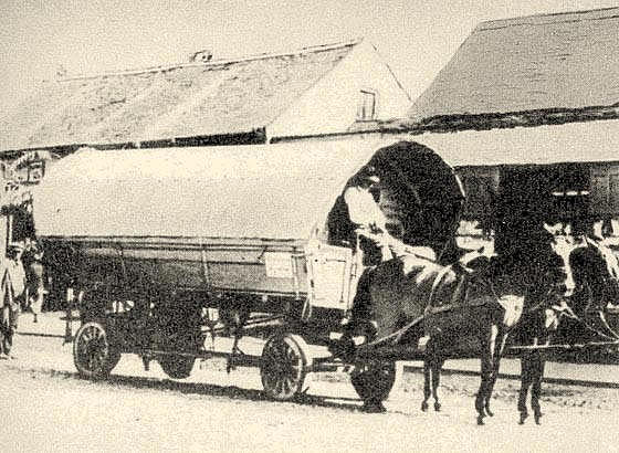 „No csak hitvány egy élet / Az a komédia!”