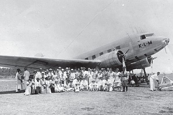 First Commercial Jet Airline