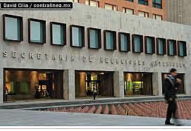 Fin del dominio Español, se crea la Secretaría de Relaciones exteriores e interiores