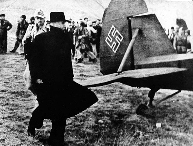 LA CAÍDA DE MUSSOLINI