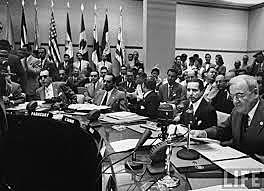 Crea lazos con Guatemala por posible invasión de Estados Unidos.