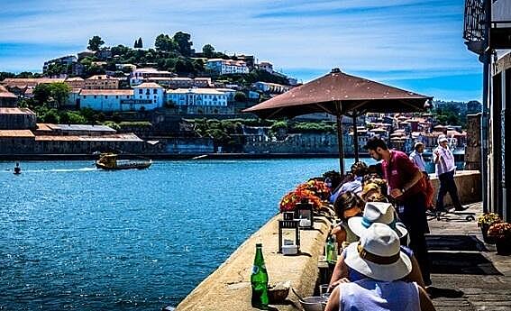 INFRAESTRUCTURAS TURISTICAS