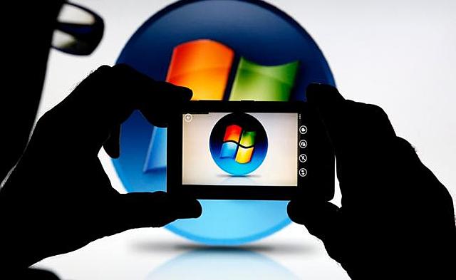Microsoft lanza Windows 2000