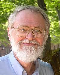 Ritchie y Brian Kernighan publicaron la primera edición de el lenguaje de programación C