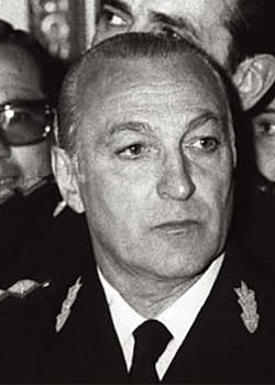 El grupo terrorista anticomunista argentino, liderado por López Rega, comienza a denominarse "Triple A"