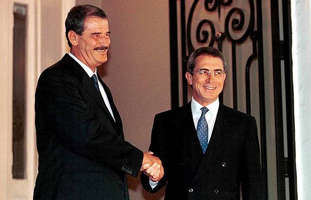 2000 Transición Democrática: Responsabilidad del Estado en la Rendición de Cuentas