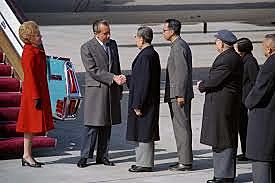 Nixon visits China
