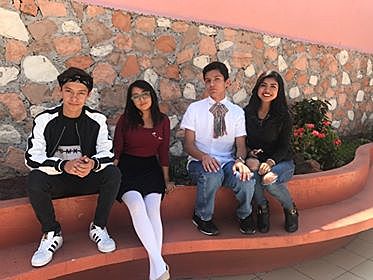 Primer cambio de escuela. Preparatoria.