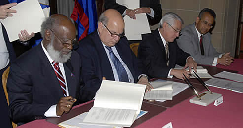 Creación de una Oficina de la Secretaría General en la Zona de Adyacencia (1 julio  2003)