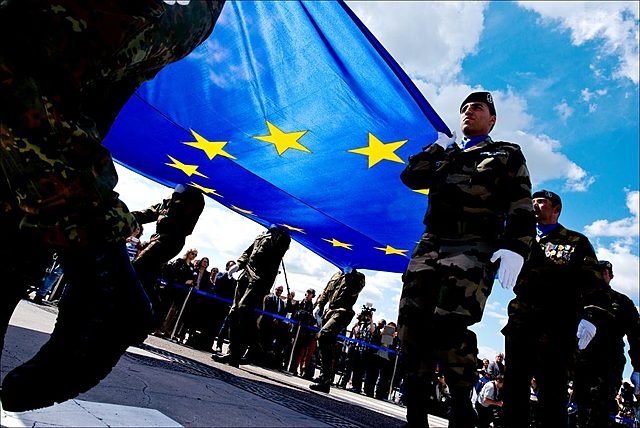 CREACIÓN COMUNIDAD EUROPEA DE DEFENSA