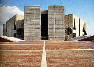 Assemblée nationale du Bengladesh, Louis Kahn