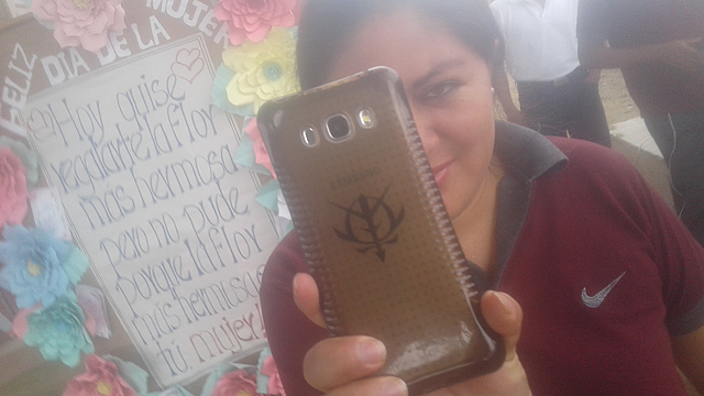 El celular me permite comunicarme con todos