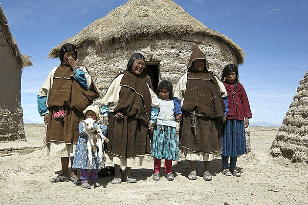 LA EDUCACIÓN EN EL IMPERIO COLLA AYMARA