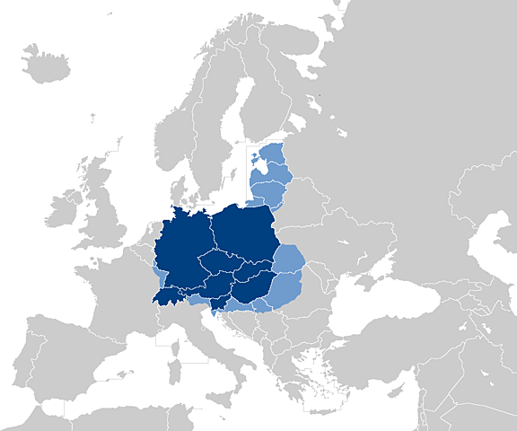 Entrada de Chequia, Estonia, Hungría, Letonia, Lituania, Polonia, Eslovaquia y Eslovenia en la UE