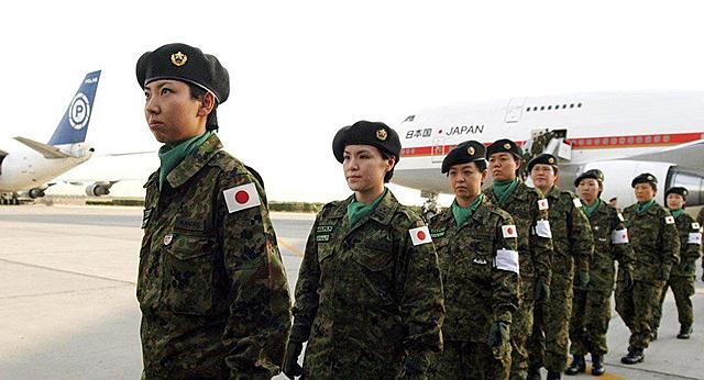 Japón anuncia la revisión de sus prioridades defensivas, apuntando a China y Corea del Norte como amenazas a la seguridad