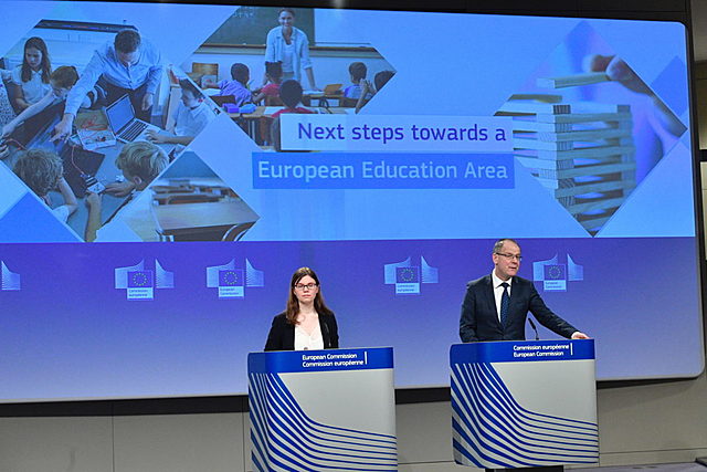 CUMBRE EUROPEA SOBRE EDUCACIÓN
