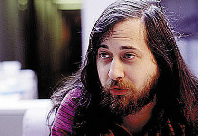 Torvalds attends Richard Stallman's speech