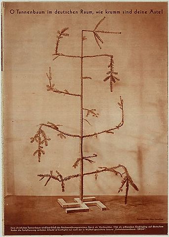 John Heartfield. O Tannenbaum im deutscen Raum, wie krumm sind deine äste!