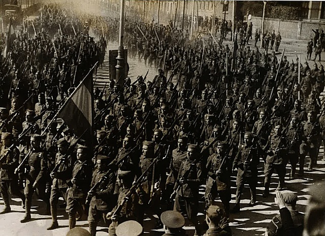 ENTRADA DE L'EXÈRCIT CATALÀ A BARCELONA