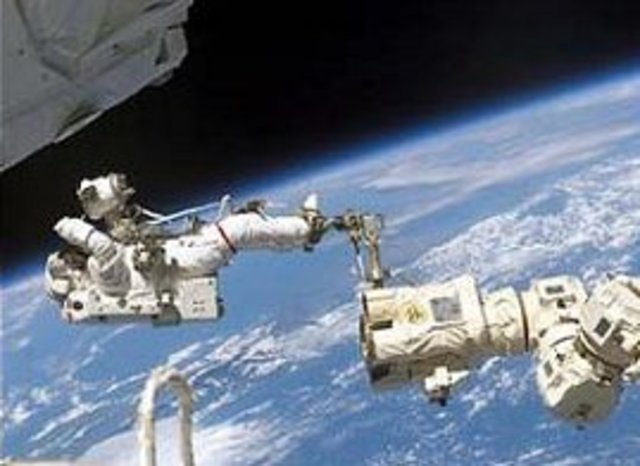 Canadarm 2