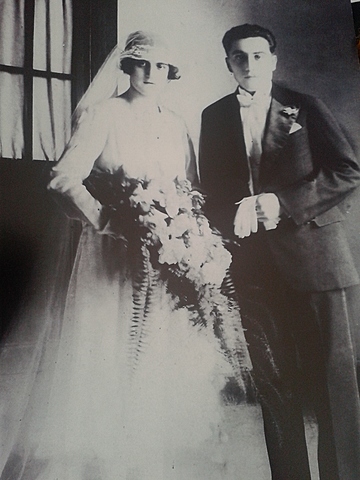 Danilo propone matrimonio a Alejandrina