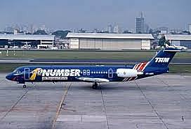 Avião da TAM cai em SP