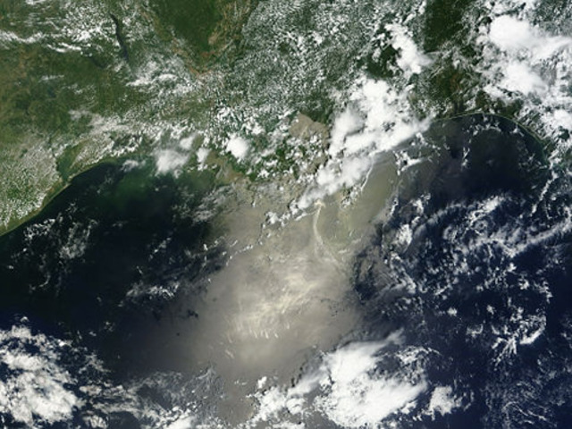 Deepwater Horizon 627,000 tonnes