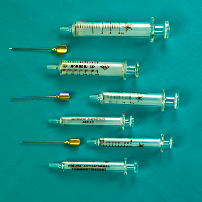 Timeline: Bessone, María Alejandra. Breve historia de las agujas y jeringas.