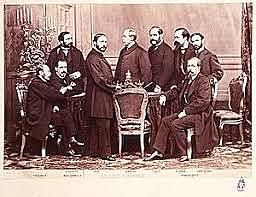 Creación del Consejo de Ministros.