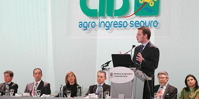 Investigacion a Andres Felipe Arias