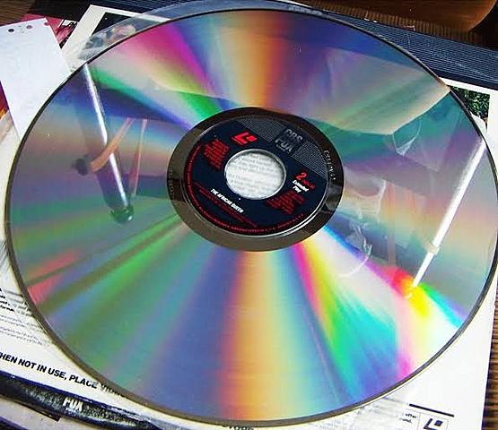 Dispositivos de almacenamiento (Disco láser)