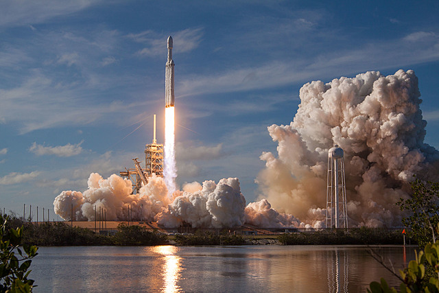 Space X will launch first manned mission to Mars