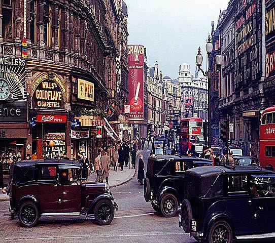 La primera pel·lícula fotográfica en color.