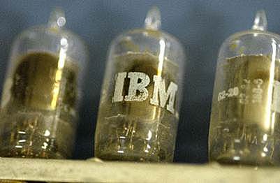 1ra GENERACIÓN DE COMPUTADORAS (1946-1958)TUBOS DE VACIO