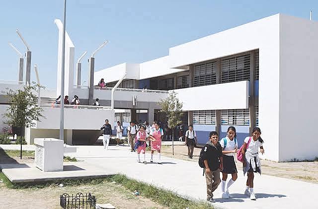 ENTRADA A LA SECUNDARIA