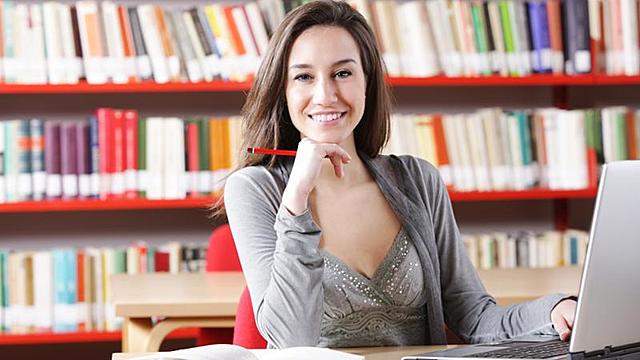 Se establece como profesion la actividad bibliotecaria