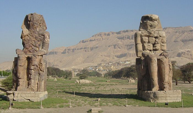 Los colosos de Memnón