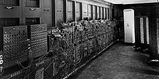 Surgimiento de la primera generación de computadoras.