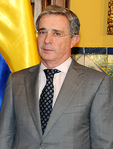 ALVARO URIBE VELEZ