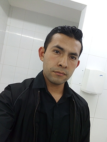 Comienza su carrera profesional