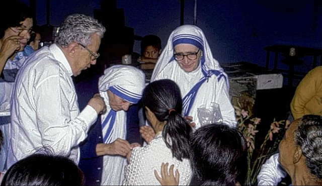 VISITA DE LA MADRE TERESA DE CALCUTA