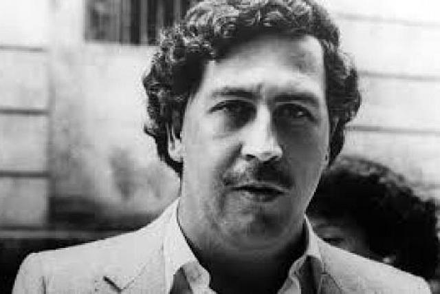 -Triunfo electoral de Pablo Escobar,Líder del cartel de Medellín,quien ganó un escaño en el senado en las elecciones,bajo el padrinazgo político de Alberto Santofimio del Partido Liberal.